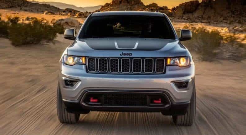 Like the Ford Explorer? We Bet You’ll Like the Jeep Grand Cherokee More.