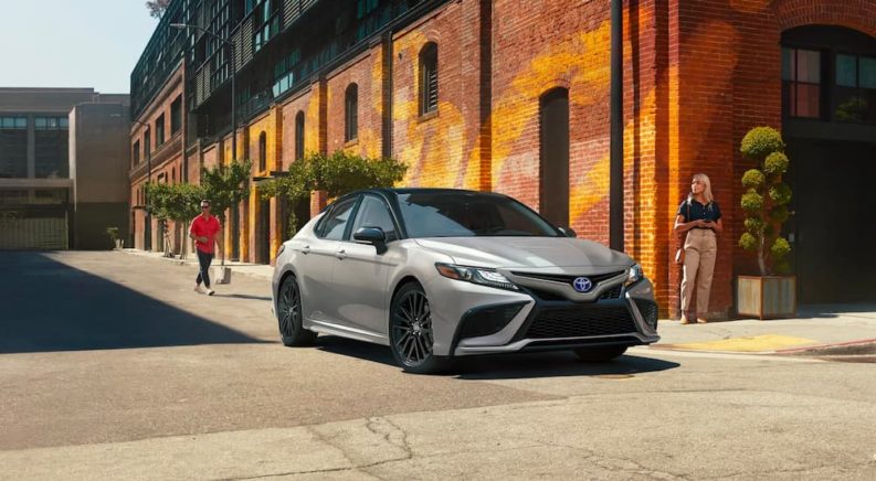 2022 Toyota Camry: Hybrids & V6 Engines