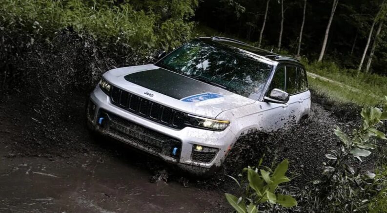 Shattering the Glass Ceiling in Hybrid Style: The 2023 Jeep Grand Cherokee Trailhawk 4xe