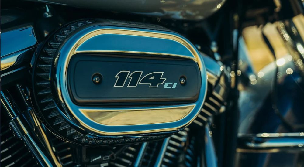 A close-up of the 2023 Harley-Davidson Street Glide Special Milwaukee-Eight 114 engine is shown. 