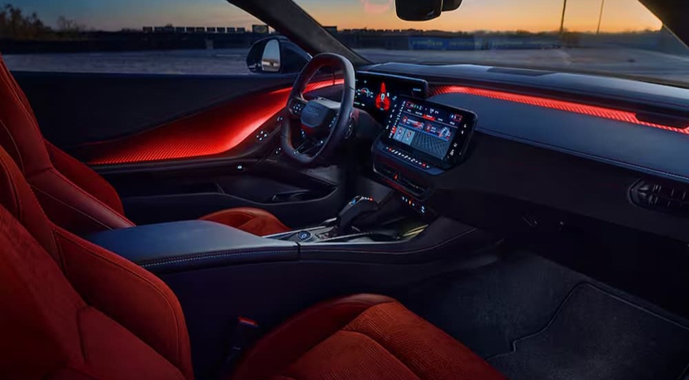 The black and red interior and dash in a 2025 Dodge Charger Daytona.